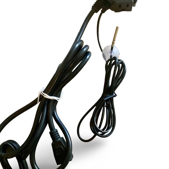 VIVOSUN Reptile Thermostat with 6x8 Inch Heating Pad - Picture 7 of 9